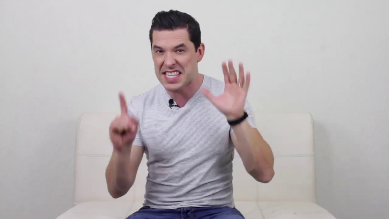 cuando un hombre te mira a los ojos y sonríe