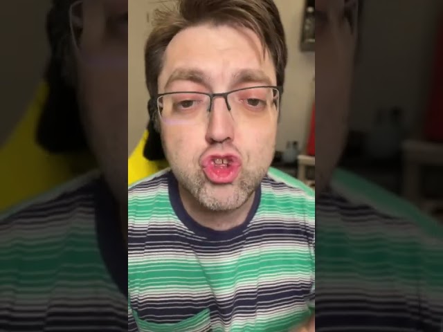 mi novia se va de viaje y estoy muy triste